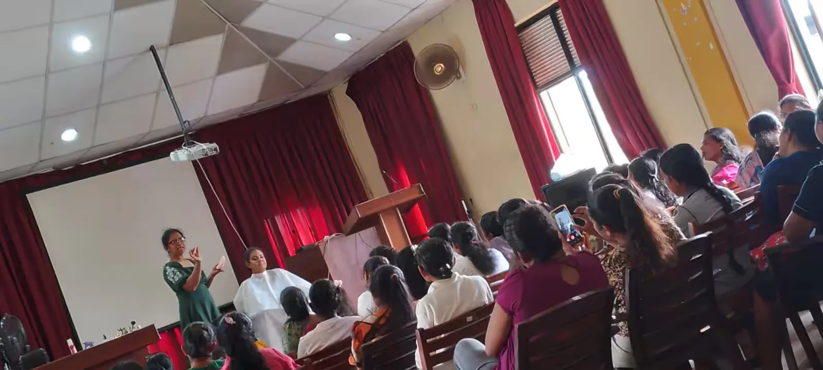 MixMind women leadership workshop professional growth